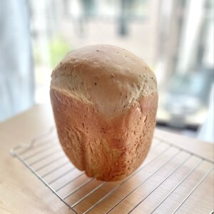 ホームベーカリーでセサミ食パン☆
